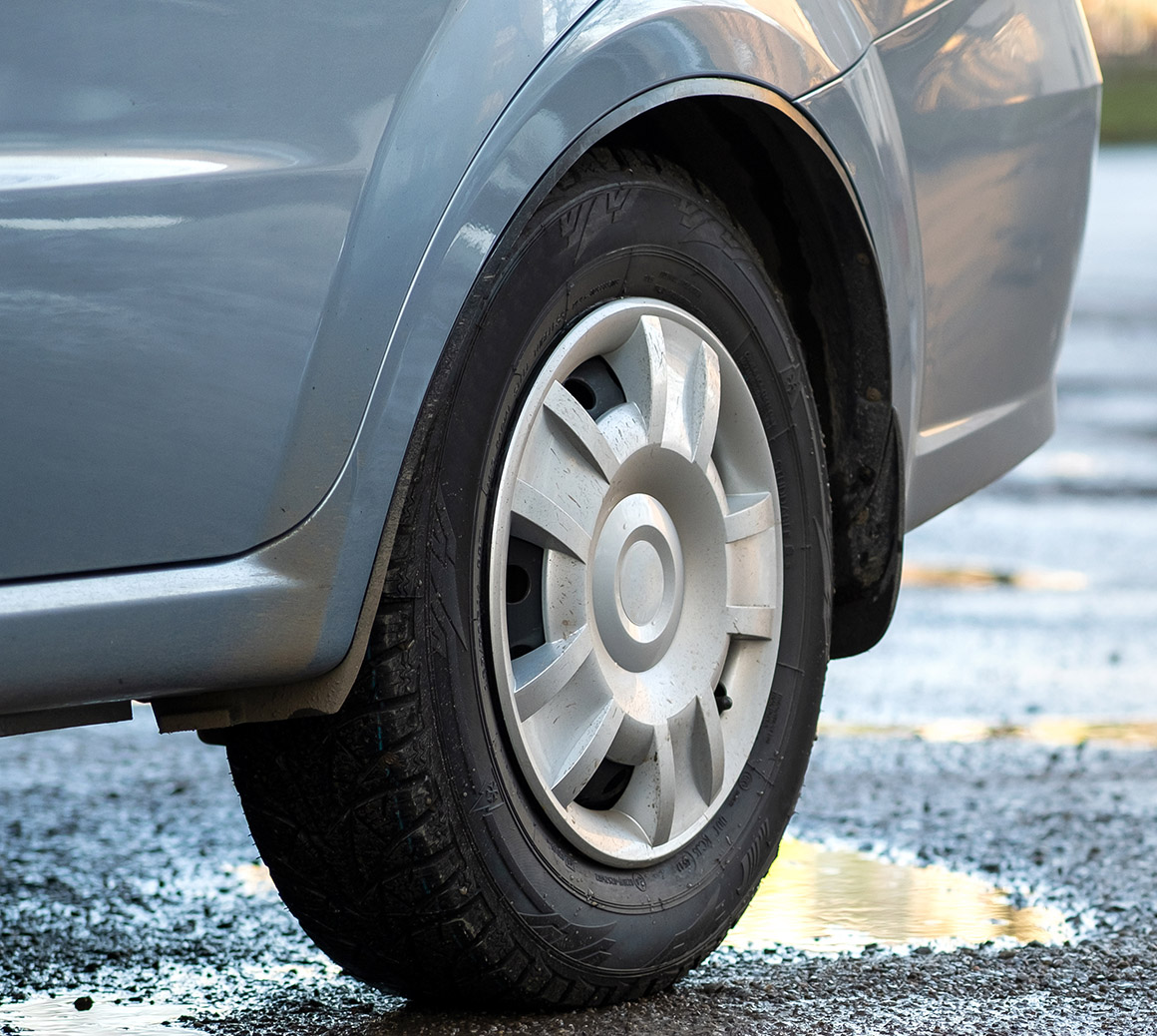 The Best Driveway Materials for Sloped Driveway A Detailed Palette